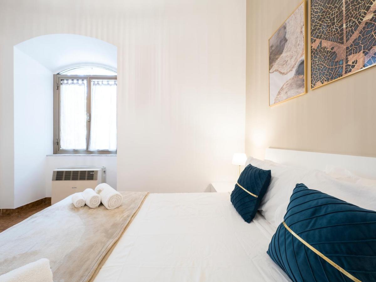 Apartment {2 Steps From The Colosseum} Free Wi-fi & Netflix Rome
